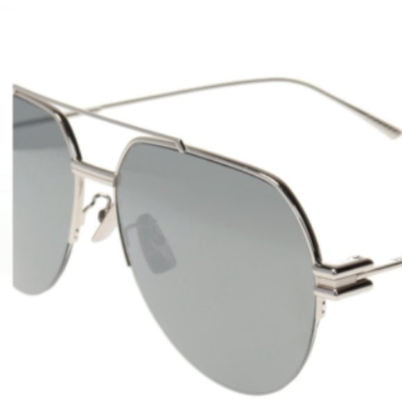BOTTEGA VENETA SUNGLASSES WITH LOGO MSRP$480 BV1046S 004 in Silver Flash